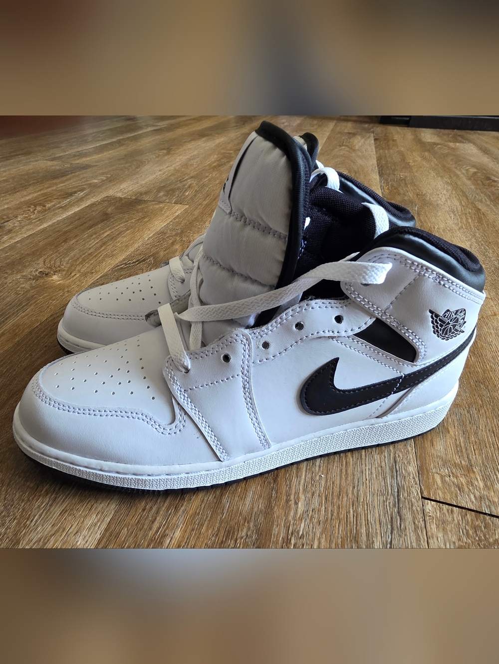 Brand New Kids Size 6.5Y Nike Air Jordans White and Black High-Top Sneakers